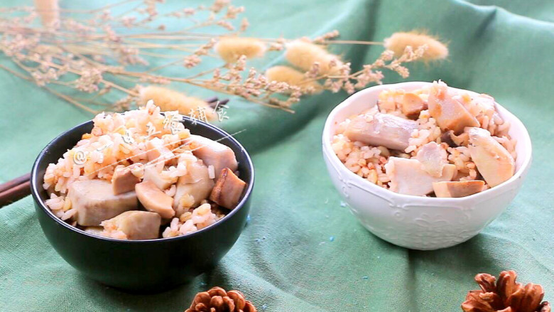 三月三糯米饭拼盘图片_三月三糯米饭造型拼盘_糯米饭三月三